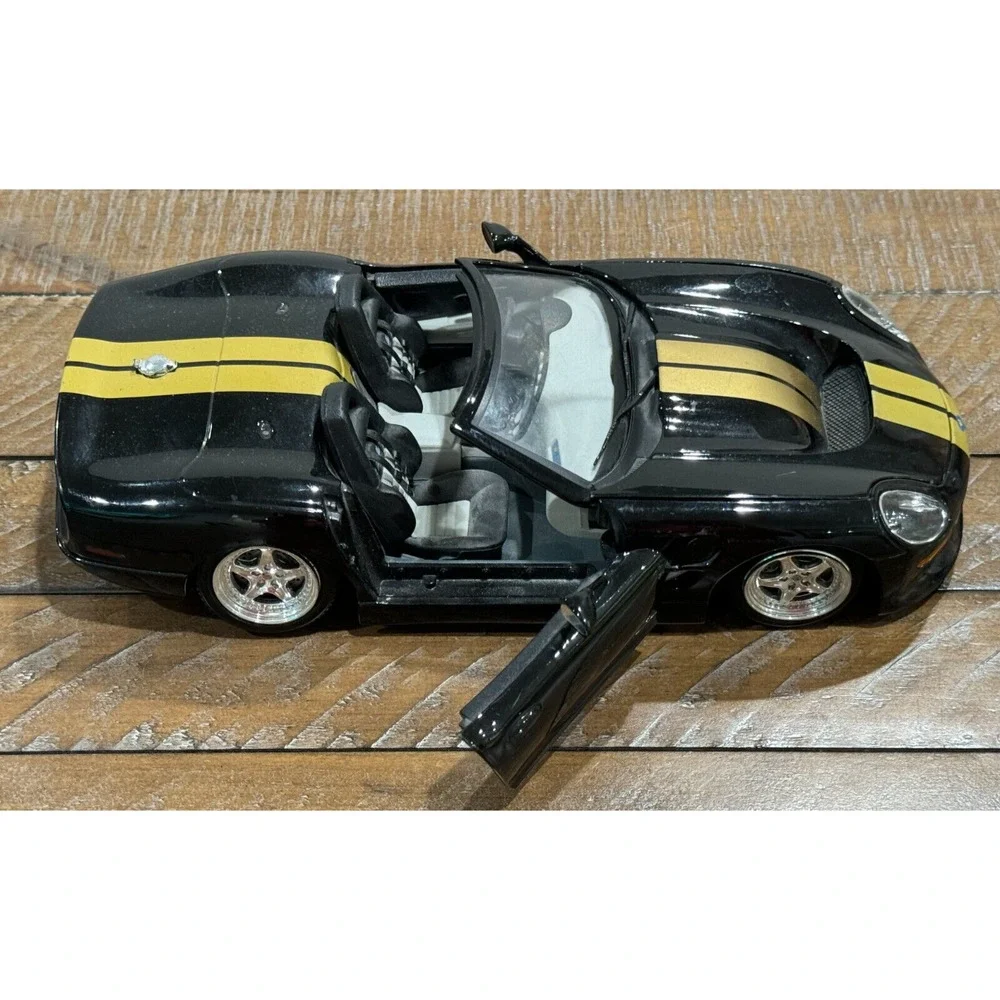 maisto 1999 shelby